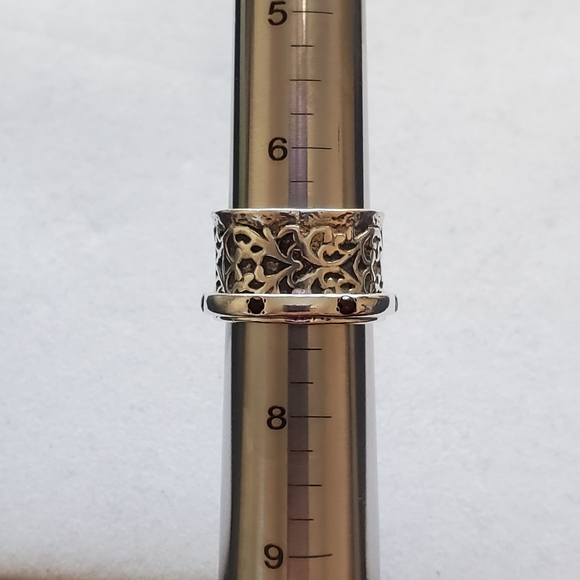 Didae Sterling Spinner Band Ring with Garnets Size 7 ⬇️PRICE DROP⬇️ - Picture 12 of 16